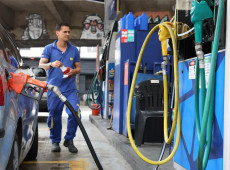 Governo fixa subven&Atilde;&sect;&Atilde;&pound;o &Atilde;&nbsp; gasolina em R$ 0,44 por litro