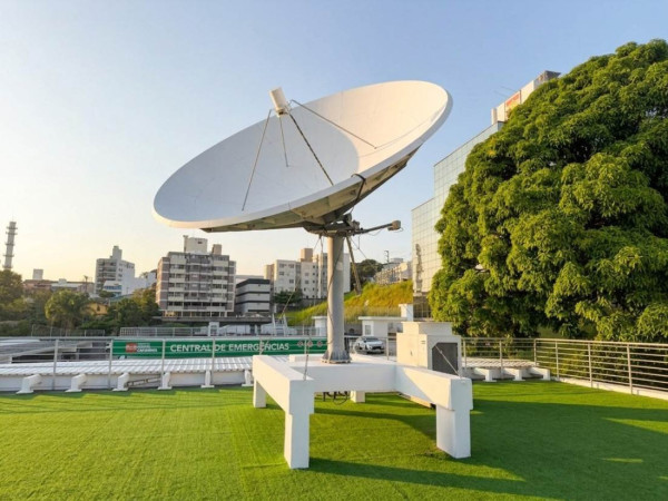 Defesa Civil de SC &eacute; a &uacute;nica do Brasil a captar imagens diretas de sat&eacute;lite para monitoramento em tempo real