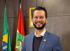 Secret&aacute;rio Ar&atilde;o Josino: "Planejamento regional e vis&atilde;o de longo prazo s&atilde;o as &acirc;ncoras do programa"
