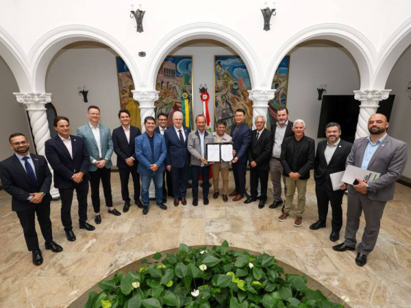  O an&uacute;ncio foi realizado em ato na Casa d&rsquo;Agron&ocirc;mica.