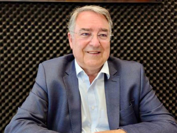 Ex-governador e ex-senador Raimundo Colombo busca cadeira na C&acirc;mara Federal
