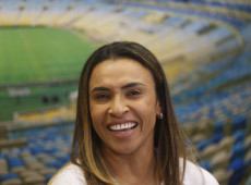 Com Marta como embaixadora, Tesouro quer atrair mais investidores 