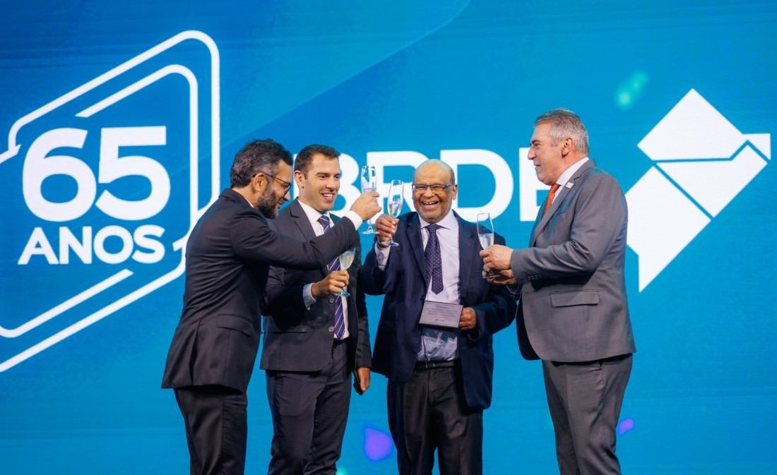 Heraldo Neves, diretor administrativo; Renê Garcia Júnior, diretor-presidente; Mauro Mariani, vice-presidente; e Leonardo Busatto, diretor de Planejamento do BRDE.
