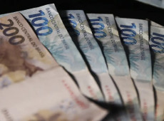 Uni&atilde;o paga R$ 834,8 milh&otilde;es em d&iacute;vidas de estados e munic&iacute;pios em maio