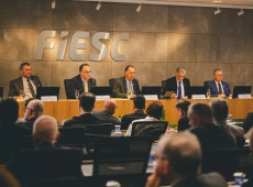 Diretoria da FIESC aprovou nomes de homenageados em reuni&atilde;o nesta sexta (17). 