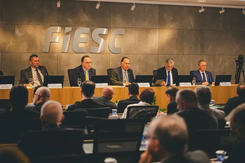 Diretoria da FIESC aprovou nomes de homenageados em reunião nesta sexta (17). 
