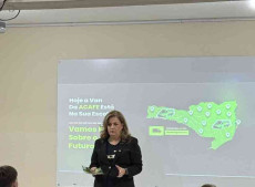 Para a presidente da ACAFE e reitora da FURB, M&aacute;rcia Sard&aacute; Esp&iacute;ndola, a caravana cumpriu um papel fundamental ao aproximar o programa dos estudantes que est&atilde;o prestes a concluir a educa&ccedil;&atilde;o b&aacute;sica