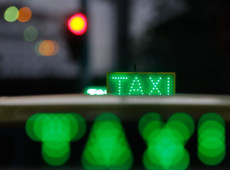 Motoristas de apps e taxistas j&aacute; podem pedir financiamento