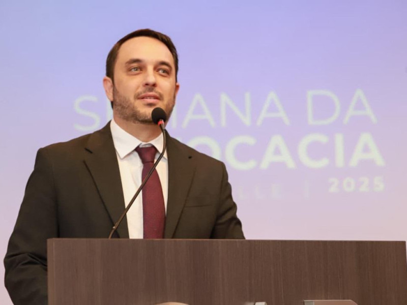 Presidente da OAB/SC, Juliano Mandelli, destaca experi&ecirc;ncia t&eacute;cnica e experi&ecirc;ncia de vida do presidente da comiss&atilde;o