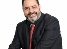 M&aacute;rcio Magalh&atilde;es, graduado em Marketing de Varejo e especialista em Gest&atilde;o de Vendas, Gest&atilde;o Empresarial e Log&iacute;stica