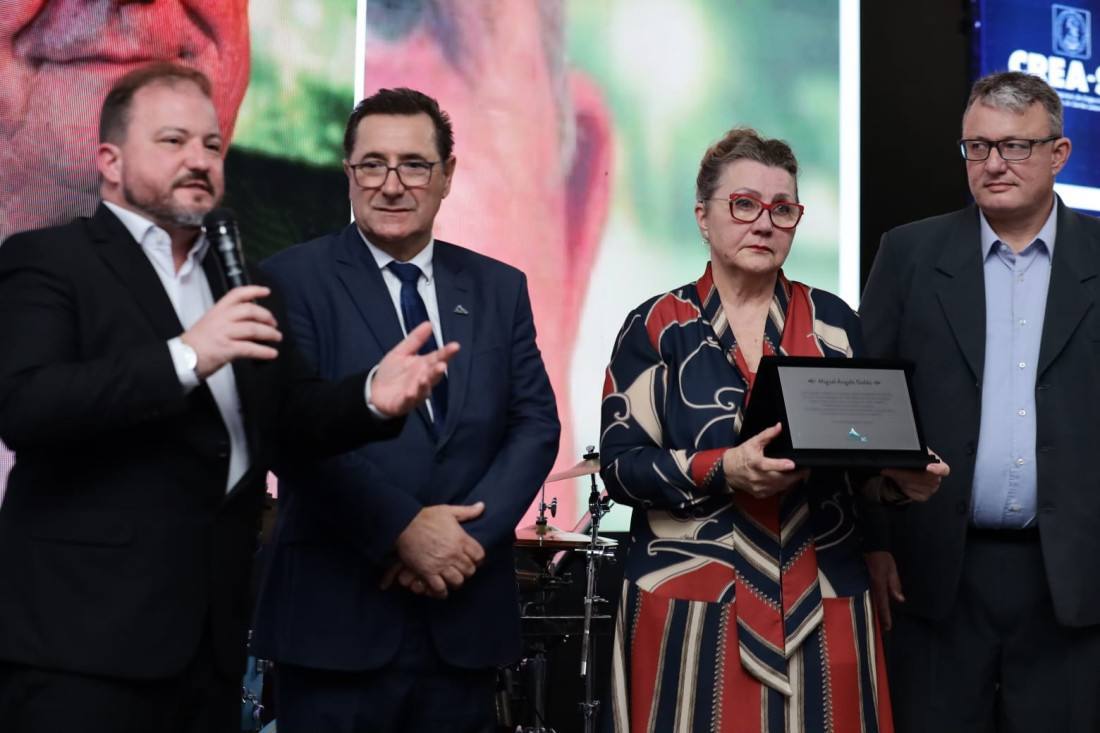 Homenagem ao l&iacute;der Miguel Angelo Gobbi