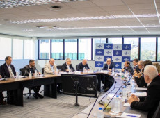 Representantes da Fiesc, Fecom&eacute;rcio-SC, Faesc, Fetrancesc, Facisc, FCDL/SC, Fampesc e Sebrae-SC participaram da reuni&atilde;o do COFEM, realizada na sede do Sebrae-SC, em Florian&oacute;polis.