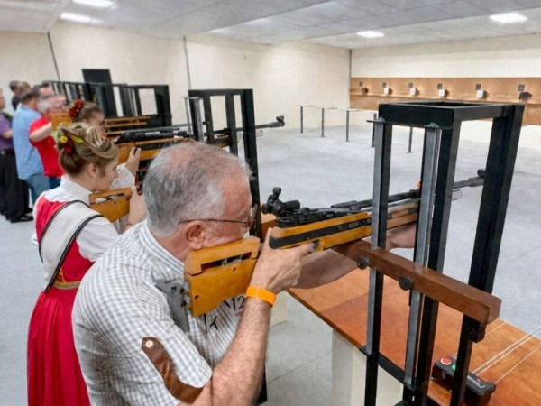 Entre as normas publicadas est&aacute; a Lei 20.008/2026, que declara o Tiro dos Rei  (K&ouml;nigschie&szlig;en) Tradi&ccedil;&atilde;o germ&acirc;nica trazida pelos imigrantes alem&atilde;es ao Sul do Brasil, na qual os participantes competem em torneios de tiro ao alvo.