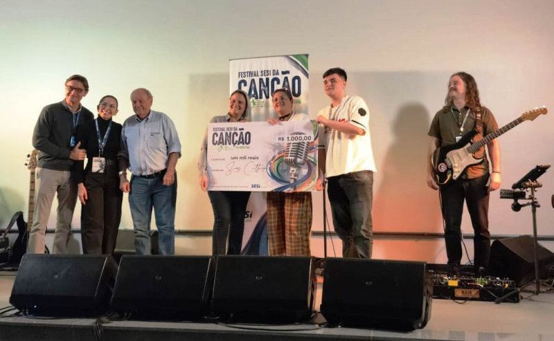 Tr&ecirc;s primeiros colocados receberam premia&ccedil;&atilde;o em dinheiro ap&oacute;s voto de jurados e p&uacute;blico.