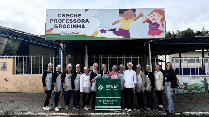 Treinamento Culinária à Base de Peixe nas Escolas Rurais, realizado em Descanso.