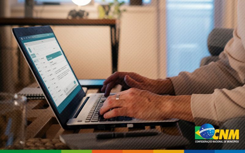 A CNM alerta para as restrições de acesso a empresas privadas, que não podem ter acesso irrestrito às bases de dados do Infoseg, nem usar dados do programa para fins comerciais.