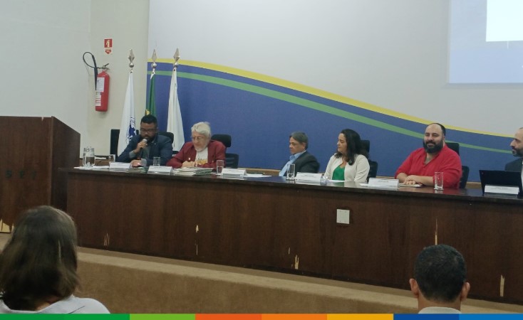 Os debates reuniram entidades representativas de Municípios, especialistas, representantes do governo federal e de Estados com o objetivo de discutir caminhos para a implementação da nova legislação.