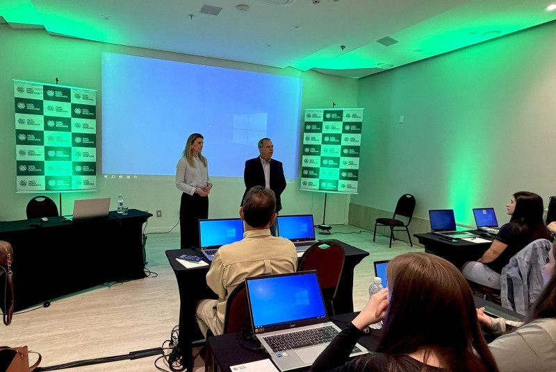A qualificação das equipes integra a estratégia de fortalecimento da atuação dos Sindicatos Rurais catarinenses.