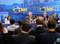 A inten&ccedil;&atilde;o do movimento municipalista &eacute; garantir a aprova&ccedil;&atilde;o de emendas &agrave; Constitui&ccedil;&atilde;o antes das elei&ccedil;&otilde;es gerais, em outubro. 