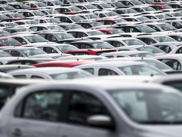 Emplacamentos de ve&iacute;culos cresceram 10% em julho