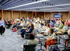 Mulheres participam e forma&ccedil;&atilde;o na Academia FIESC de Neg&oacute;cios.

