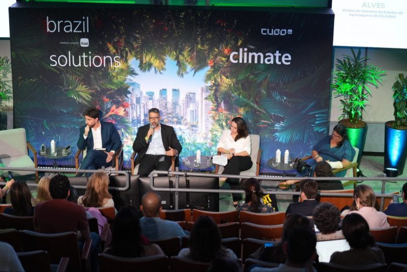  O objetivo é uma das principais demandas do setor produtivo que busca caminhos para transformar os desafios climáticos em competitividade. 