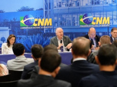 Segundo o presidente da Confedera&ccedil;&atilde;o Nacional de Munic&iacute;pios, Paulo Ziulkosk, a situa&ccedil;&atilde;o &eacute; grave e coloca em risco a oferta de servi&ccedil;os p&uacute;blicos  para a popula&ccedil;&atilde;o

