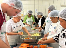 A capacita&ccedil;&atilde;o reuniu profissionais da alimenta&ccedil;&atilde;o escolar.