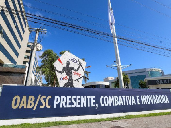 O aplicativo &eacute; gratuito e 100% digital.