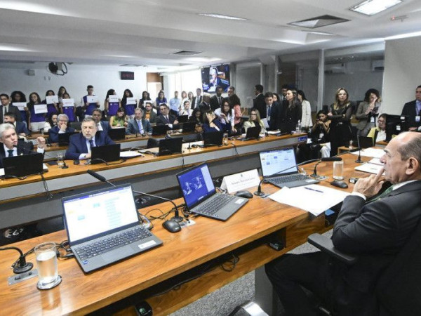 Projeto aprovado pela Comiss&atilde;o de Assuntos Sociais segue para o Plen&aacute;rio do Senado com manuten&ccedil;&atilde;o do papel estrat&eacute;gico do Sistema S na forma&ccedil;&atilde;o profissional.