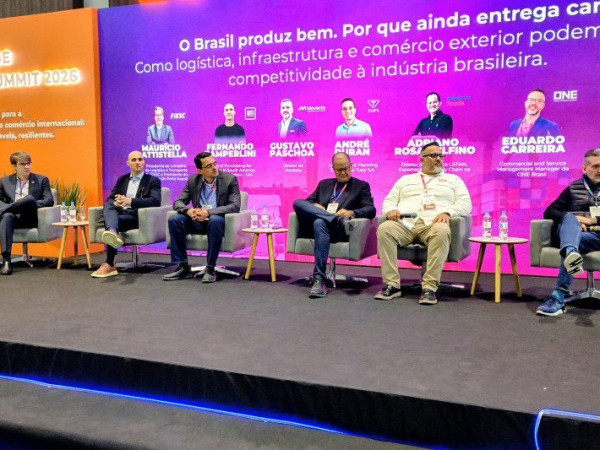Integra&ccedil;&atilde;o de ativos, digitaliza&ccedil;&atilde;o e menos burocracia tamb&eacute;m pautaram debate durante evento em Balne&aacute;rio Cambori&uacute;.