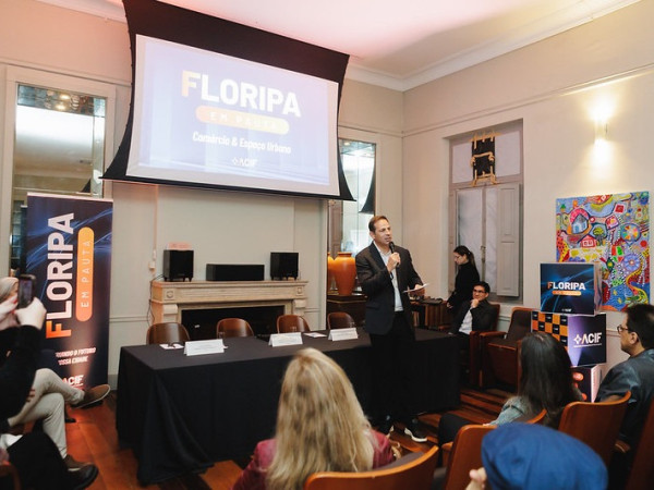  A primeira edi&ccedil;&atilde;o do Circuito Floripa em Pauta foi realizada em 16 de julho, no Museu da Escola Catarinense (MESC