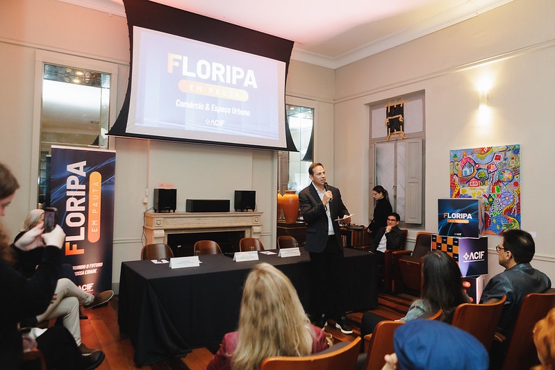  A primeira edi&ccedil;&atilde;o do Circuito Floripa em Pauta foi realizada em 16 de julho, no Museu da Escola Catarinense (MESC