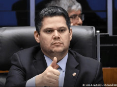 A PEC estava na mesa do senador desde o final de maio, depois de aprovada na C&acirc;mara dos Deputados.