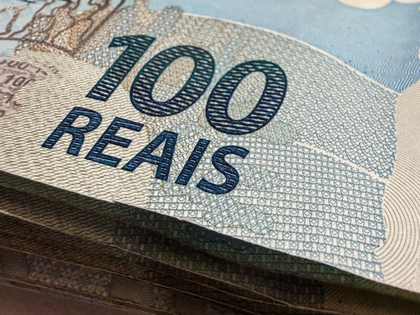 Mercado mant&eacute;m est&aacute;veis proje&ccedil;&otilde;es para infla&ccedil;&atilde;o, juros, PIB e d&oacute;lar
