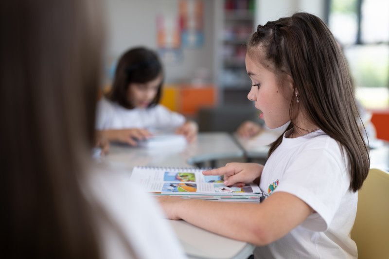 SESI/SC tem escolas em 20 cidades; rede leva seu modelo educacional a municípios.