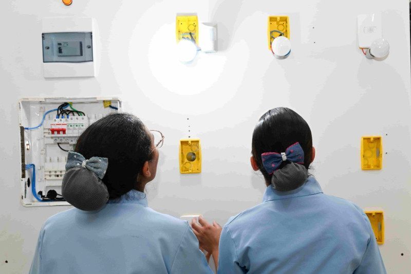 A instituição de ensino é mantida pelo projeto Irmãs de Maria e é voltada para meninas em situação de vulnerabilidade.