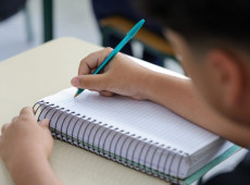 A rede estadual ampliou de 17 para mais de 500 escolas de ensino fundamental em tempo integral.