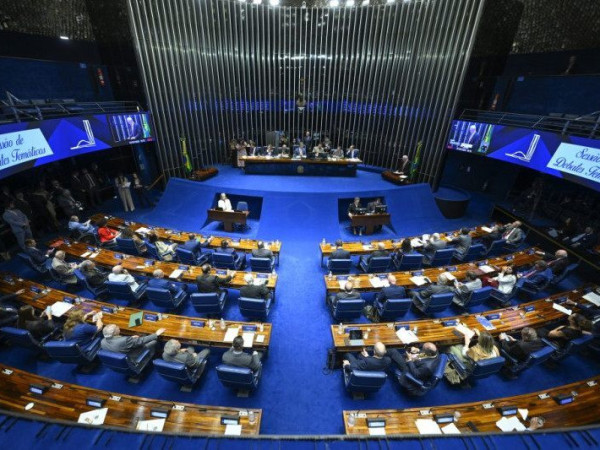 Confedera&ccedil;&atilde;o defende debate t&eacute;cnico sobre efeitos para emprego, produtividade e competitividade.