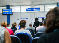 Fila de espera do INSS cai para 1,2 milh&atilde;o de requerimentos