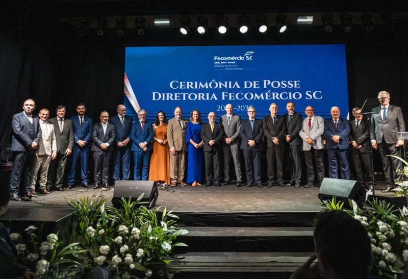 A cerimônia de posse da nova diretoria para o mandato 2026-2030 ocorreu no Hotel Sesc Cacupé, em Florianópolis