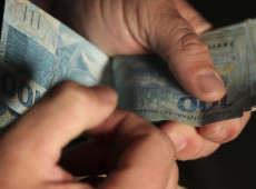 D&iacute;vida P&uacute;blica sobe 0,22% em julho e supera R$ 9,2 trilh&otilde;es