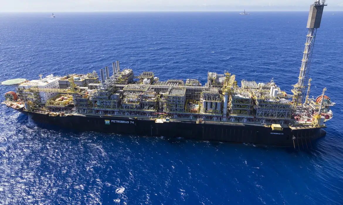 Campo de Búzios, da Petrobras, bate recordes de exportação de gás