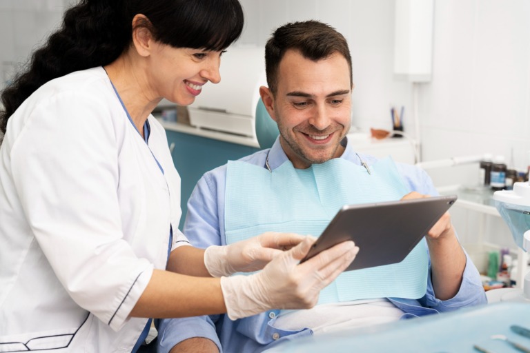Odontologia do SESI/SC é aberta a todas as pessoas da comunidade e trabalhadores da indústria.

