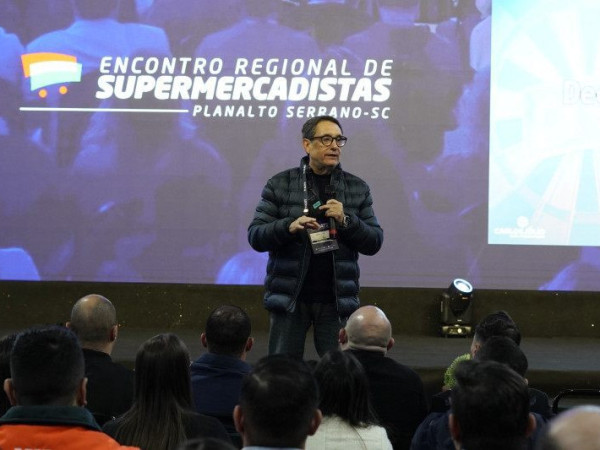 Encontro Regional da Associa&ccedil;&atilde;o Catarinense de Supermercados (Acats) do Planalto Serrano, em Lages, reuniu cerca de 300 profissionais supermercadistas de diferentes &aacute;reas 