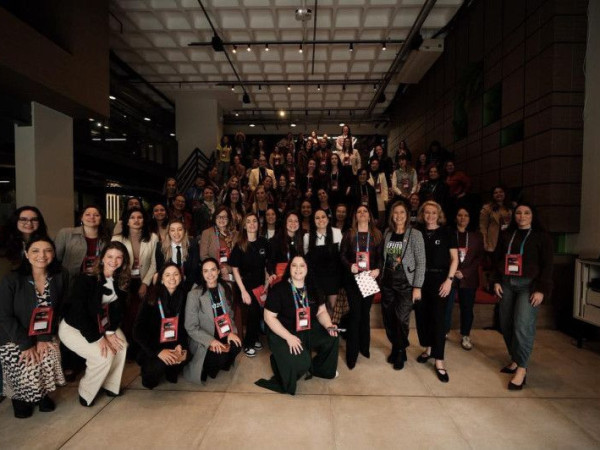Lideran&ccedil;as femininas do ecossistema de inova&ccedil;&atilde;o e tecnologia de Santa Catarina se reuniram, na manh&atilde; de 26 de agosto, para uma programa&ccedil;&atilde;o dedicada &agrave; troca de experi&ecirc;ncias, conhecimento e conex&otilde;es. 