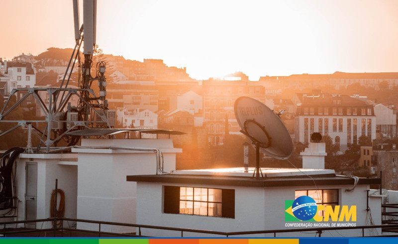 O Ministério das Comunicações abriu, nesta semana, tomada de subsídios para receber contribuições sobre a formulação e a implementação das ações do Plano Nacional de Inclusão Digital.