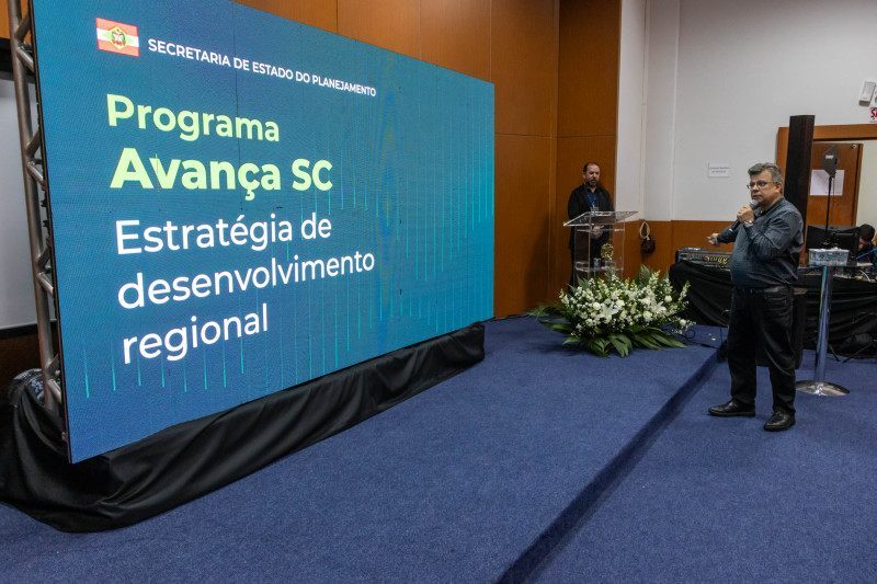 Academia FIESC de Negócios realiza formação para o programa Avança SC.
