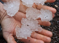 O temporal que ainda atua em grande parte do estado, com potencial para ventos intensos e queda de granizo.