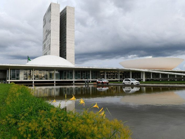 A mat&eacute;ria est&aacute; prevista para ser analisada nesta quarta-feira (2) pela Comiss&atilde;o de Constitui&ccedil;&atilde;o e Justi&ccedil;a (CCJ) do Senado.